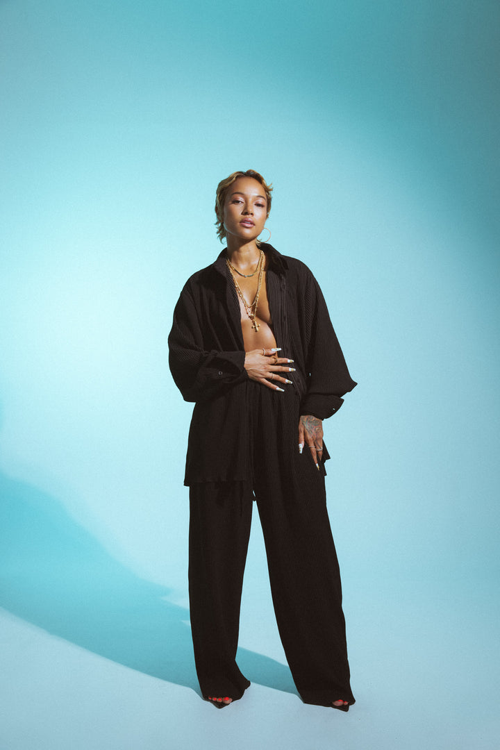 Karrueche x S&H Pleated Pant | Black