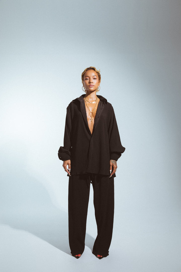 Soft Pleat Pant | Black Staple & Hue