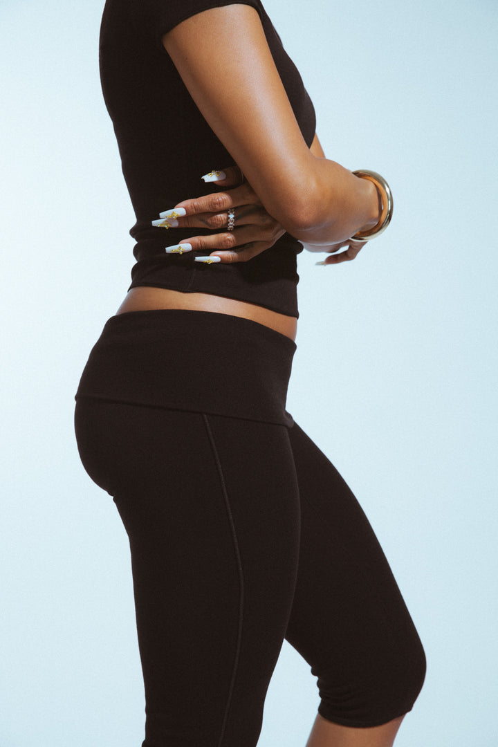 Karrueche x S&H Capris | Black